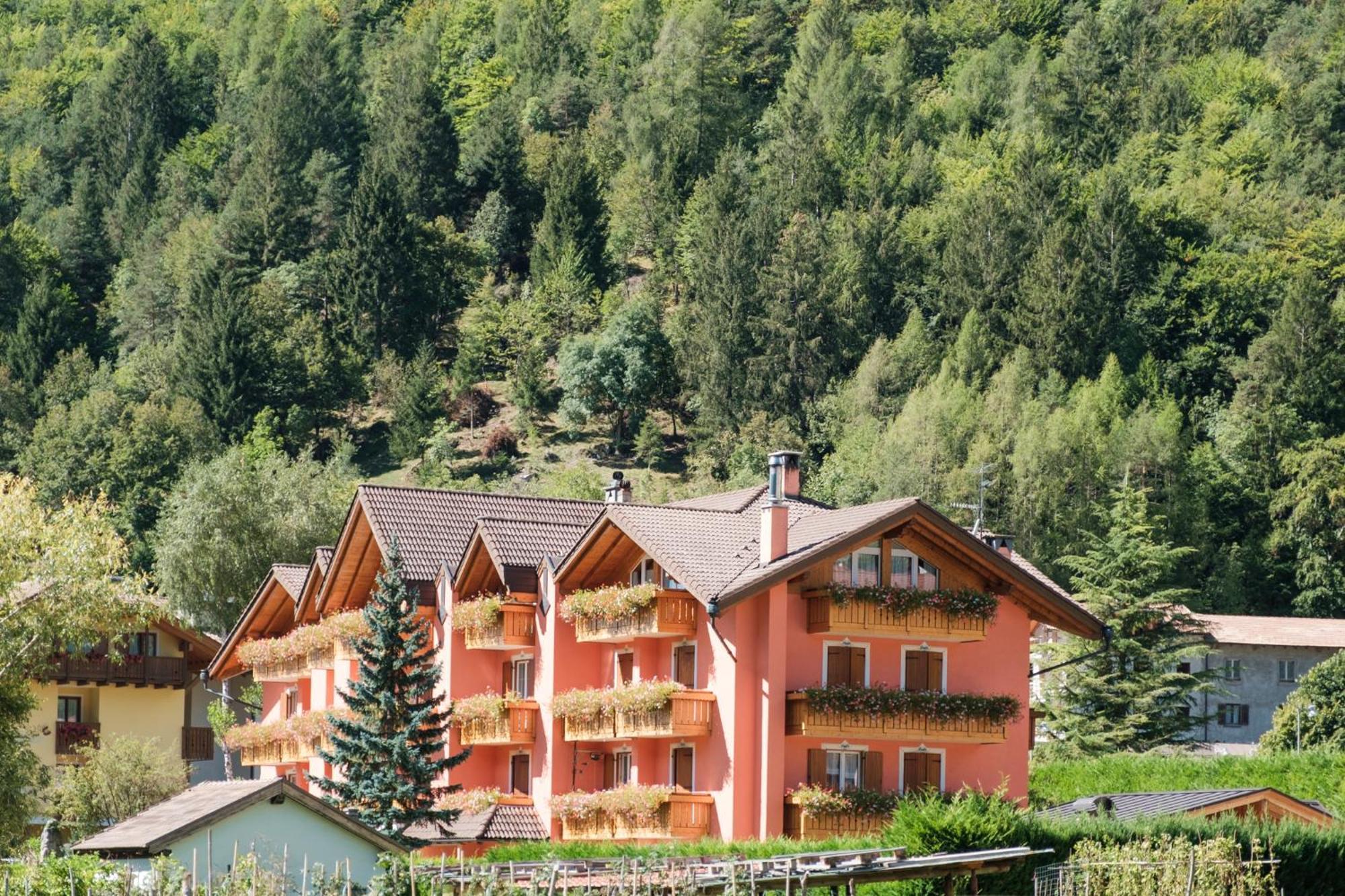 Residence Al Caminetto Молвена Екстериор снимка